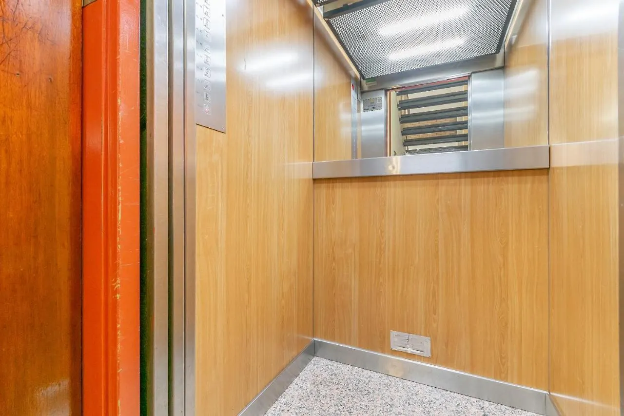 Elegance Barcelona Rentals 0*,